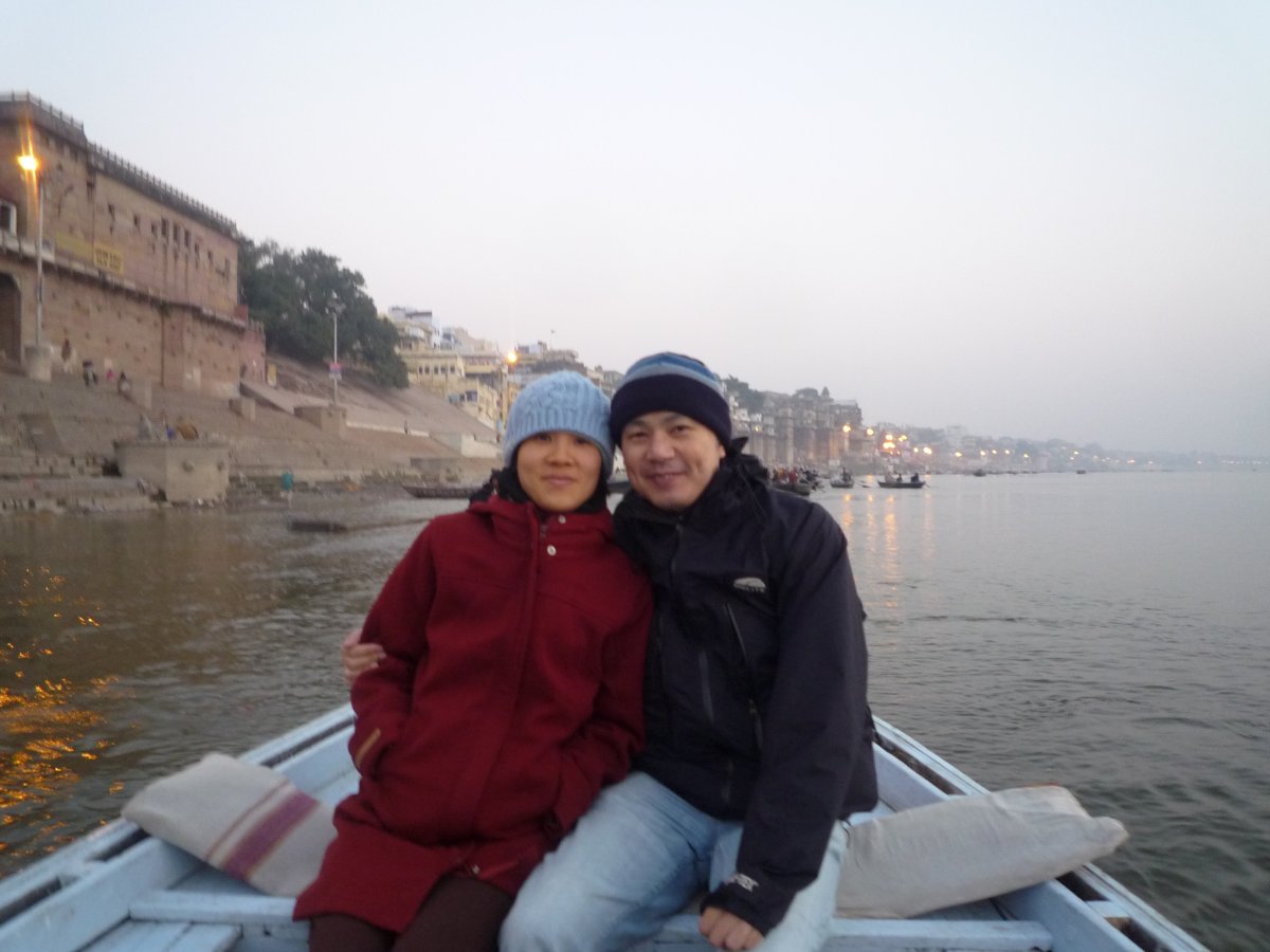 Sunrise - Bank of river Ganga39
